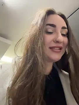 KiraBarlows online show from February 18, 9:00 pm