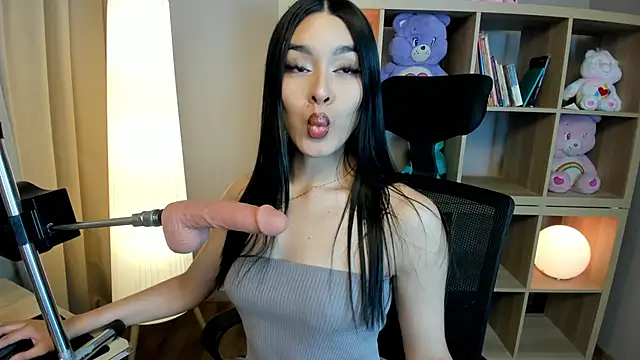 Snapshot of camilapersy chatting on May 26, 12:17 am camilapersy online show from May 26, 12:17 am