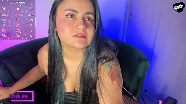 Snapshot of VanneCute1 chatting on April 24, 5:21 am VanneCute1 online show from April 24, 5:21 am