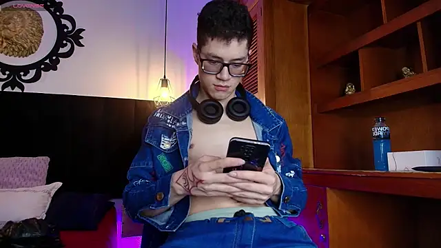 wolfandsky online show from April 14, 11:16 am