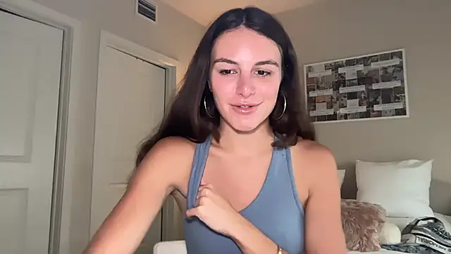 Snapshot of graciesmith27 chatting on April 24, 8:55 pm graciesmith27 online show from April 24, 8:55 pm