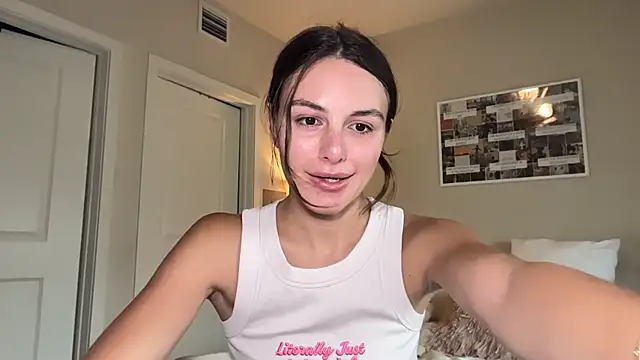 Snapshot of graciesmith27 chatting on April 29, 5:41 pm graciesmith27 online show from April 29, 5:41 pm