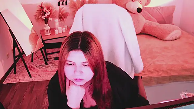 DiaAngell online show from April 20, 8:32 pm