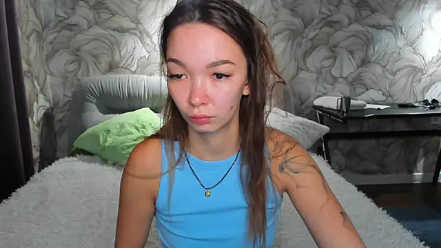 SusannJohnson online show from April 18, 12:25 am