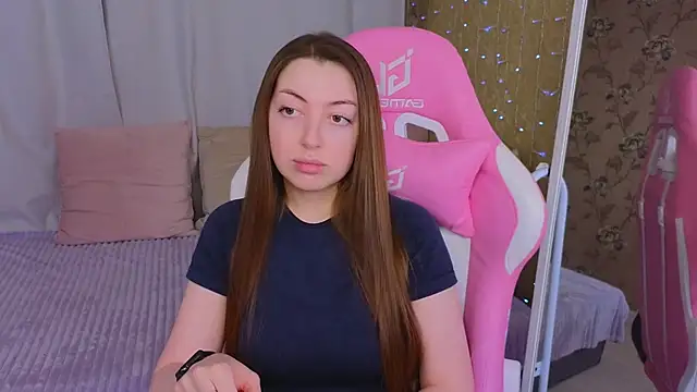 Snapshot of Ann_moon__ chatting on February 9, 3:12 pm Ann moon online show from February 9, 3:12 pm