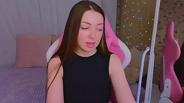 Snapshot of Ann_moon__ chatting on February 22, 6:30 pm Ann moon online show from February 22, 6:30 pm