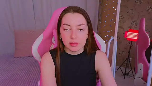 Snapshot of Ann_moon__ chatting on March 15, 12:45 pm Ann moon online show from March 15, 12:45 pm