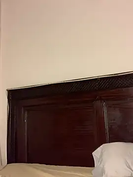 Snapshot of madell chatting on July 19, 6:11 pm madell online show from July 19, 6:11 pm