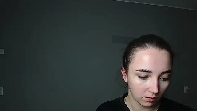 Eva Gloryy online show from April 13, 9:20 pm