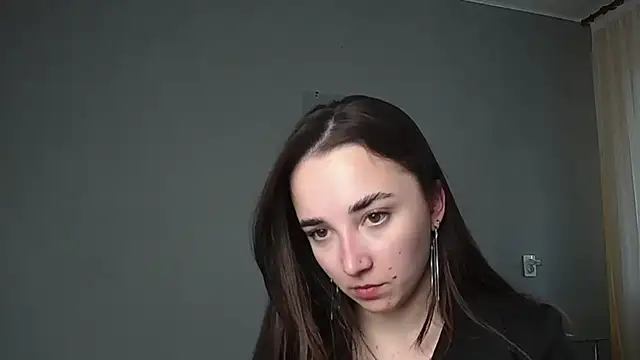 Snapshot of Eva_Gloryy chatting on May 4, 4:03 pm Eva Gloryy online show from May 4, 4:03 pm