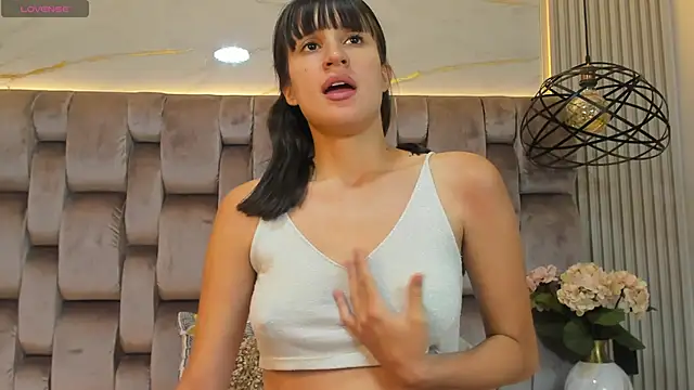 Snapshot of ValerieJones_1 chatting on January 24, 4:49 pm ValerieJones 1 online show from January 24, 4:49 pm