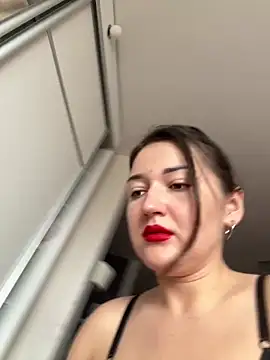 sweetflowers69 online show from March 16, 9:05 am