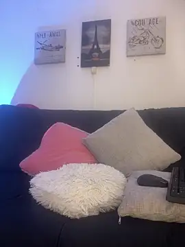 Snapshot of viktoria_davis_ chatting on May 9, 11:32 pm viktoria davis online show from May 9, 11:32 pm