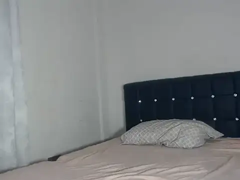 Snapshot of NairobiDazelle chatting on February 12, 12:55 pm NairobiDazelle online show from February 12, 12:55 pm