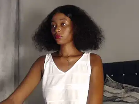 Snapshot of NairobiDazelle chatting on February 17, 8:58 pm NairobiDazelle online show from February 17, 8:58 pm