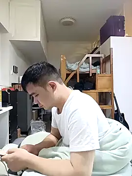 Snapshot of goodboyfcy chatting on January 20, 12:39 pm goodboyfcy online show from January 20, 12:39 pm