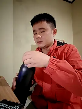 Snapshot of goodboyfcy chatting on February 18, 4:48 am goodboyfcy online show from February 18, 4:48 am