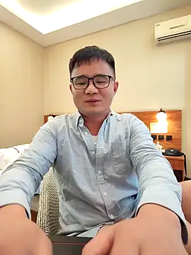 Snapshot of goodboyfcy chatting on March 5, 9:05 am goodboyfcy online show from March 5, 9:05 am