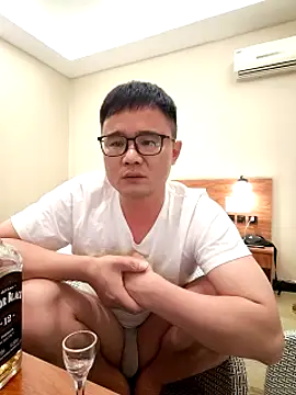 Snapshot of goodboyfcy chatting on March 6, 1:14 pm goodboyfcy online show from March 6, 1:14 pm