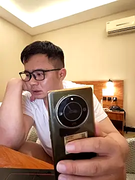 Snapshot of goodboyfcy chatting on March 6, 4:17 pm goodboyfcy online show from March 6, 4:17 pm