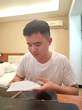 Snapshot of goodboyfcy chatting on March 7, 10:45 am goodboyfcy online show from March 7, 10:45 am