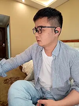 Snapshot of goodboyfcy chatting on March 8, 6:54 am goodboyfcy online show from March 8, 6:54 am