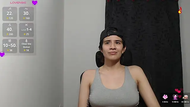 Snapshot of Dha_lia0 chatting on March 20, 5:46 am Dha lia0 online show from March 20, 5:46 am