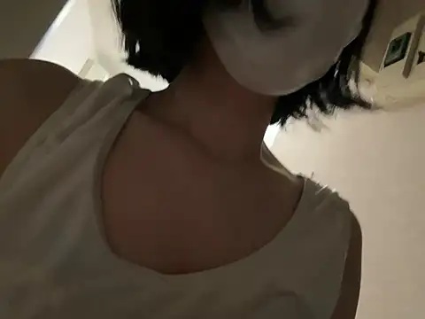 Snapshot of riri_riri_jp chatting on May 30, 11:18 am riri riri jp online show from May 30, 11:18 am