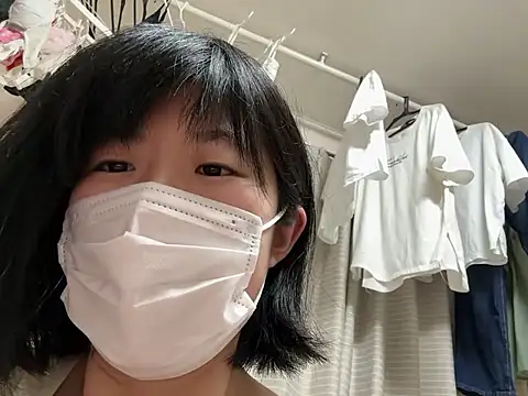 Snapshot of riri_riri_jp chatting on June 3, 2:19 pm riri riri jp online show from June 3, 2:19 pm