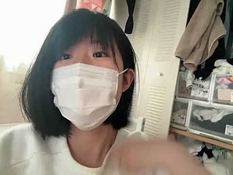 Snapshot of riri_riri_jp chatting on June 7, 5:55 am riri riri jp online show from June 7, 5:55 am
