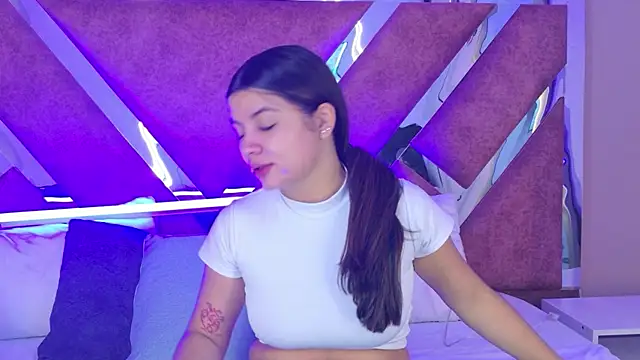 ValeriaOrtega online show from July 10, 11:46 am