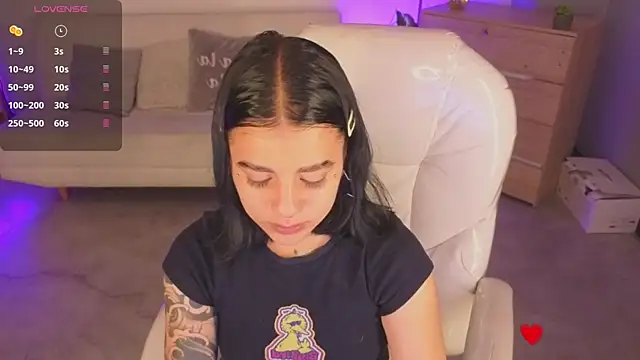 Nicole Foxx  online show from January 18, 7:17 pm