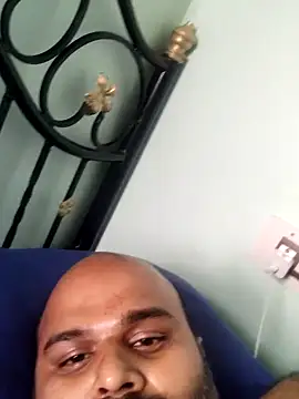 Snapshot of ajay240987 chatting on March 11, 6:10 am ajay240987 online show from March 11, 6:10 am