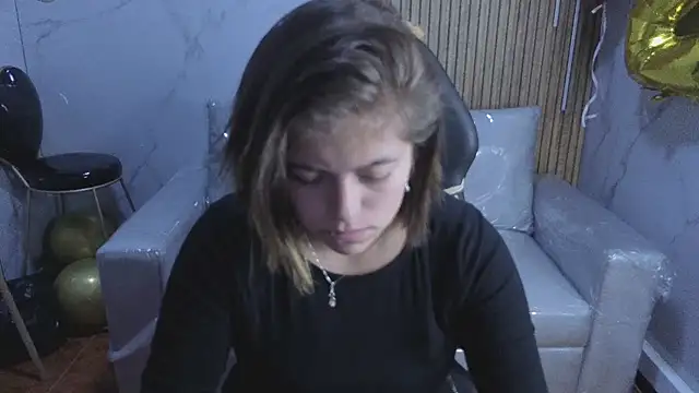 Snapshot of Kitten_Cam chatting on July 13, 1:08 am Kitten Cam online show from July 13, 1:08 am