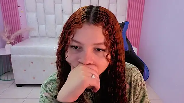 Snapshot of shalon_diaz_s chatting on April 27, 1:09 pm shalon diaz s online show from April 27, 1:09 pm