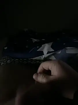 Snapshot of Biigdick18 chatting on February 25, 7:03 pm Biigdick18 online show from February 25, 7:03 pm