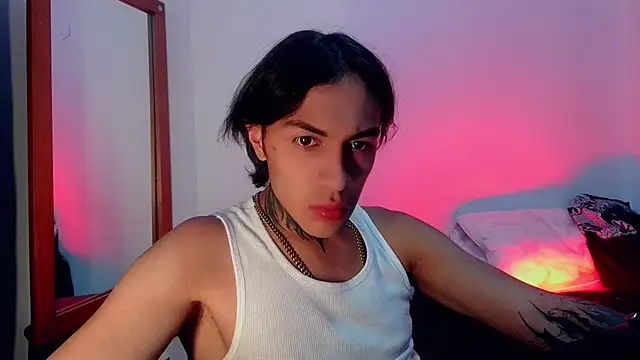 Snapshot of jord4nn__ chatting on January 18, 6:34 am jord4nn online show from January 18, 6:34 am