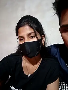 Hot couple 1 online show from May 2, 5:07 pm