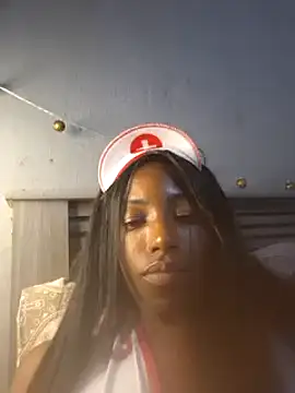 Snapshot of melangelo17 chatting on January 20, 12:25 am melangelo17 online show from January 20, 12:25 am