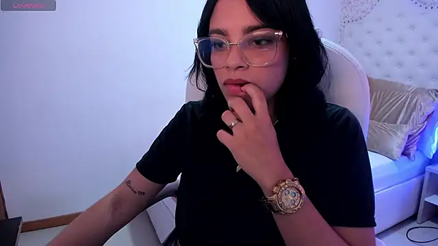 Snapshot of luciana_stolem chatting on January 29, 3:58 pm luciana stolem online show from January 29, 3:58 pm