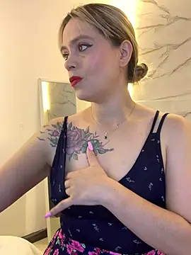 RayaCarr  online show from June 27, 1:17 pm
