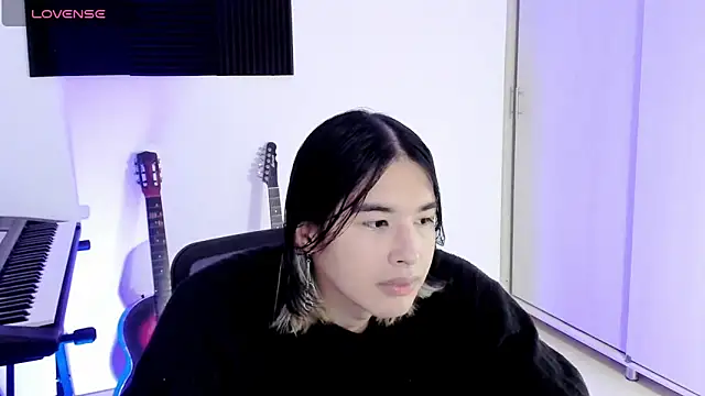 Snapshot of JordiWilld chatting on October 12, 12:09 am JordiWilld online show from October 12, 12:09 am