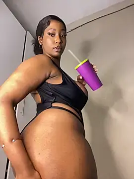 Spicey-CheekssX online show from November 5, 11:27 pm