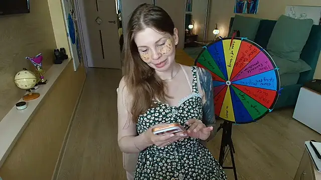 Snapshot of ReginaSparkle chatting on August 4, 5:32 am ReginaSparkle online show from August 4, 5:32 am