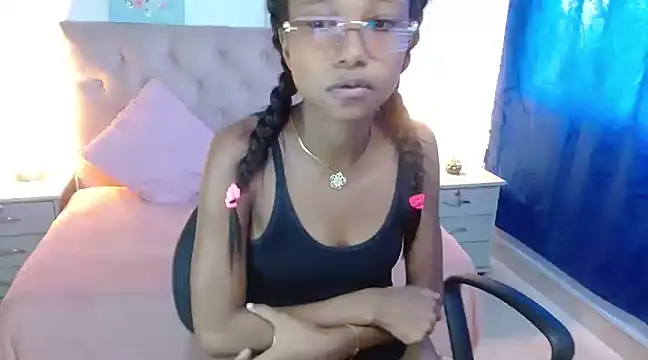 Snapshot of LITTLEDOLLHOT chatting on January 24, 8:54 pm LITTLEDOLLHOT online show from January 24, 8:54 pm