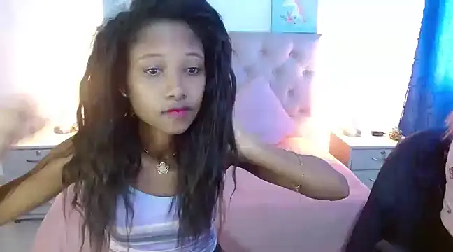 Snapshot of LITTLEDOLLHOT chatting on February 11, 2:24 pm LITTLEDOLLHOT online show from February 11, 2:24 pm