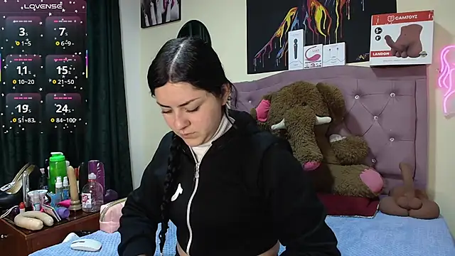 Emmie Hot online show from July 9, 11:47 am