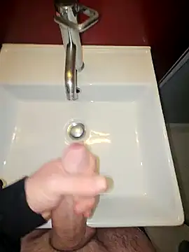 Snapshot of BigDick_97 chatting on January 19, 11:34 am BigDick 97 online show from January 19, 11:34 am