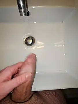 Snapshot of BigDick_97 chatting on January 19, 10:17 pm BigDick 97 online show from January 19, 10:17 pm