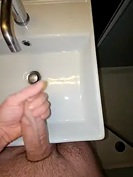 Snapshot of BigDick_97 chatting on January 24, 10:21 am BigDick 97 online show from January 24, 10:21 am